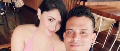 Pamela Franco destaca su baby bump con inmaculado vestido blanco de acabado ceñido Pamela Franco destaca su baby bump con inmaculado vestido blanco de acabado ceñido