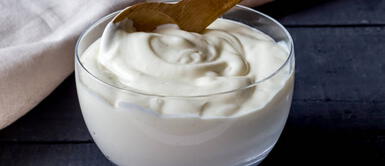 Aprende a preparar una mascarilla de yogur, cafe y cúrcuma para un cutis radiante Aprende a preparar una mascarilla de yogur, cafe y cúrcuma para un cutis radiante