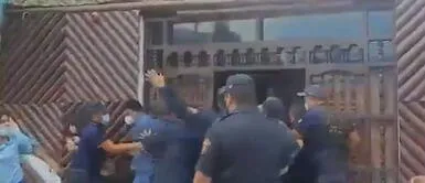 Áncash: Clientes salen corriendo de cevichería para evitar ser intervenidos Áncash: Clientes salen corriendo de cevichería para evitar ser intervenidos