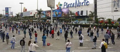 EsSalud planea usar estacionamientos de centros comerciales para vacunación EsSalud planea usar estacionamientos de centros comerciales para vacunación