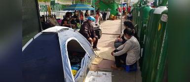 SJL: Familias hacen colas por más de una semana para llenar tanques de oxígeno SJL: Familias hacen colas por más de una semana para llenar tanques de oxígeno