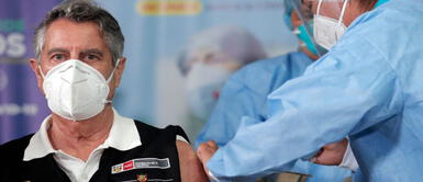 Sagasti anuncia que mañana llegan 50 mil dosis de vacunas Pfizer Sagasti anuncia que mañana llegan 50 mil dosis de vacunas Pfizer