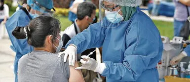 ¿Dónde se vacunarán a los adultos mayores con las nuevas dosis de Pfizer? ¿Dónde se vacunarán a los adultos mayores con las nuevas dosis de Pfizer?