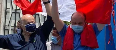 Hernando de Soto llegó hasta el JNE para mostrar su apoyo a Rafael López Aliaga Hernando de Soto llegó hasta el JNE para mostrar su apoyo a Rafael López Aliaga