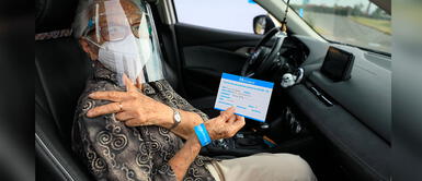 Vacuna COVID-19 Perú: Primer auto vacunatorio que opera en el Parque de las Leyendas Conoce el primer auto vacunatorio contra la COVID-19 que funciona en el Parque de las Leyendas