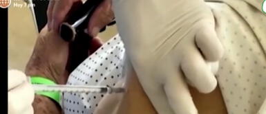 Covid-19: joven denunció que le pusieron dosis con la jeringa “vacía” a su abuela y solo le inyectaron aire Colombia: Enferma inyecta aire a abuela que fue por su vacuna contra la COVID-19