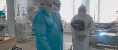 Coronavirus Rusia: Médicos logran salvar a hombre con COVID-19 que sufrió más de 10 paros cardíacos Médicos rusos logran salvar la vida de un hombre con COVID-19 que padeció más de 10 paros cardíacos en 12 horas