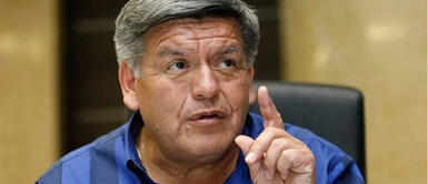 César Acuña: “Cómo voy a ser bruto si he sido dos veces congresista” César Acuña: “Cómo voy a ser bruto si he sido dos veces congresista”