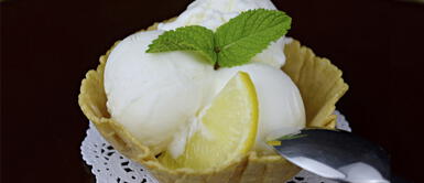 Receta del helado de limón Receta fácil del helado de limón casero y cremoso paso a paso, VIDEO