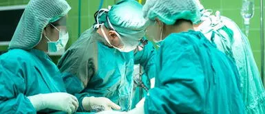 Dio a luz y el médico le arrancó el útero en vez de la placenta: la joven no sobrevivió Rusia: mujer muere luego que médico le sacara el útero en vez de la placenta