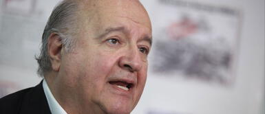 Hernando De Soto reveló que su esposa también fue vacunada contra la COVID-19 en Estados Unidos De Soto: “La otra peruana que se vacunó conmigo es mi mujer. El costo fue de 15 dólares”