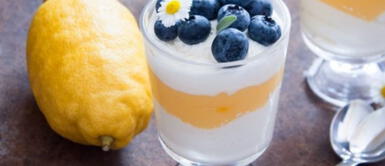 Paso a paso de cómo hacer un rico batido de yogur y limón Endulza tus mañanas con un delicioso batido de yogur y limón