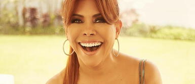 Magaly Medina estrena swimsuit de animal print en tendencia. Magaly Medina disfruta el verano con feroz traje de baño con print de leopardo