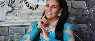 Dina Paucar es una de las artistas que se ha sabido adaptarse a la pandemia, tras perder shows por la pandemia. Dina Páucar emocionada por la vacunación de sus padres contra el COVID-19