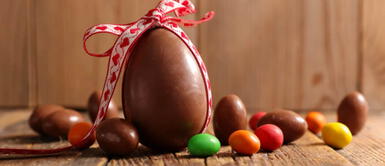 Cómo hacer huevos de pascua caseros. Semana Santa: Cómo hacer un huevo de pascua fácil SIN MOLDE en casa, VIDEO