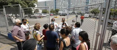 Joven lucha por hospitalizar a su padre grave de COVID-19 tras perder a su madre a causa del virus Joven lucha por hospitalizar a su padre grave de COVID-19 tras recién perder a su madre por el virus