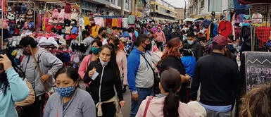COVID-19 Perú: Minsa registra 7,842 nuevos casos confirmados y 261 muertes por coronavirus Perú registra 7,842 nuevos contagios y 261 muertes por COVID-19