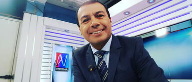 Jimmy Chinchay es conductor de TV. Jimmy Chinchay es internado en UCI tras contagiarse de COVID-19