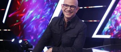 Ricardo Morán se conmovió por la disposición cívica de los jóvenes voluntarios. Ricardo Morán agradeció el trabajo de los miembros de mesa voluntarios