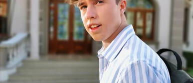 Facundo Oliva Facundo Oliva queda fascinado con tejidos cusqueños