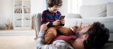 Cuatro consejos para ayudar a nuestros hijos a convivir con la tecnología. Consejos para ayudar a nuestros hijos a convivir con la tecnología en tiempos de pandemia por COVID-19