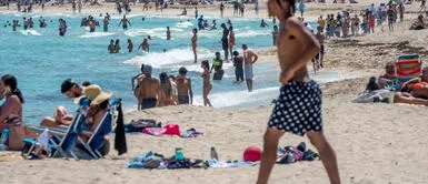 El alcalde de North Miami Beach ofrece vacunar contra la COVID-19 a turistas internacionales El alcalde de North Miami Beach ofrece vacunar contra la COVID-19 a turistas internacionales