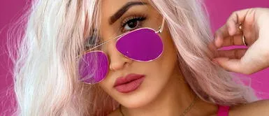 Micheille Soifer Micheille Soifer domina las redes con novedosos white total looks