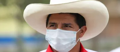 Pedro Castillo comete error durante discurso Pedro Castillo comete error durante debate en Chota: "Hemos contribuido con el terrorismo"