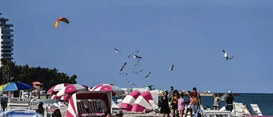 Miami Beach convoca a vacunarse contra el coronavirus en la playa con dosis de Johnson & Johnson Miami Beach convoca a vacunarse contra el coronavirus en la playa con dosis de Johnson & Johnson
