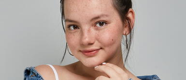 Francisca Aronsson La combinación que nunca falla: Fran Aronsson luce radiante con binomio black & white