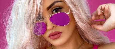 Michelle Soifer luce vestido metálico azul jade Michelle Soifer triunfa con sensacional vestido azul jade de efecto atornasolado