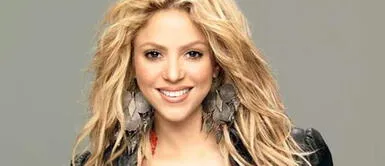 Shakira se deja conquistar por el encaje con ornamental y romántico vestido Shakira se deja conquistar por el encaje con ornamental y romántico vestido