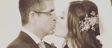 Tula Rodríguez llora en vivo al recordar a su esposo con ‘Que levante la mano’ Tula Rodríguez llora en vivo al recordar a su esposo con ‘Que levante la mano’