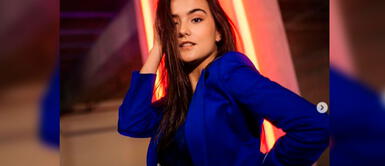 Merly Morello bikini paisley Merly Morello trae de vuelta la moda de los 70 con armonioso bikini retro