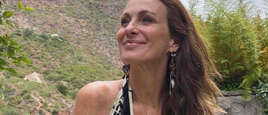 Denisse Dibós Denisse Dibós derrocha estilo y elegancia con vestidos de alta costura