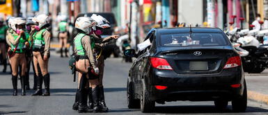 Gobierno prohíbe uso de carros particulares todos los domingos de mayo Gobierno prohíbe uso de carros particulares todos los domingos de mayo