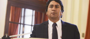 De las 8 auditorías de la CGR, en 5 recomendó acciones penales contra Vladimir Cerrón y otros funcionarios del Gobierno Regional de Junín. Foto: difusión Cerrón a López Aliaga ante amenazas: "Recuerda a un Pilatos que pide la ejecución de un líder"