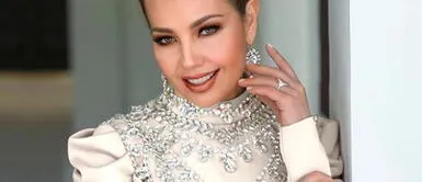 Thalía y vestido Sangre ¡De vuelta al pasado! Thalía recrea uno de sus looks más emblemáticos de los años 90