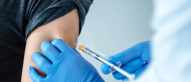 Vacuna contra la COVID-19 de Moderna es Vacuna contra la COVID-19 de Moderna es "altamente efectiva" en adolescentes