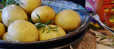 EsSalud: La papa , una aliada en la lucha contra la COVID-19 gracias a sus múltiples bondades La papa, una aliada en la lucha contra la COVID-19 gracias a sus múltiples bondades