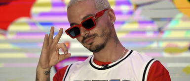 J Balvin es criticado por miccionar en la vía pública J Balvin es criticado por miccionar en la vía pública