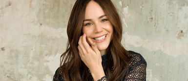 Camila Sodi estrena outfits inspirados en la esencia de Cruella Devile. Camila Sodi desata su pasión por el punk con estos outfit inspirados en el estilo de Cruella