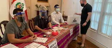En el Perú, las mesas de votación se abrirán desde las 07:00 hasta las 19:00 horas. Segunda vuelta: peruanos que residen en países asiáticos acuden a votar
