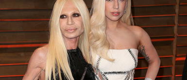 Lady Gaga y Donatella Versace lanzan cápsula de moda dedicada al Mes del Orgullo y el álbum Born This Way de la artista. Lady Gaga y Donatella Versace lanzan colección de moda por el Mes del Orgullo