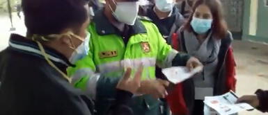 Atrapan a personero de Perú Libre por marcad cédulas de sufragio. Denuncian que personero de Perú Libre marcó cédulas a favor de Pedro Castillo
