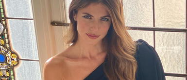 Stephanie Cayo Stephanie Cayo destaca con espectacular vestido verde en el Festival de Málaga