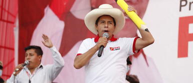 Alumno de la Universidad del Pacífico pide que despidan a profesores que votaron por Pedro Castillo, pero uno de los maestros lo encara Alumno pide que despidan a maestros que votaron por Pedro Castillo