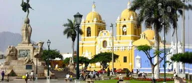 Plaza de Armas de La Libertad. Ruta viajera por los formidables destinos con sello Safe Travel en La Libertad