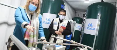 Presidenta de EsSalud embarcó modernas plantas móviles de oxígeno a regiones del país Presidenta de EsSalud embarcó modernas plantas móviles de oxígeno a regiones del país