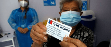 Personas vacunadas con Pfizer o AstraZeneca están protegidas de ser hospitalizadas por la variante Delta Dos dosis de Pfizer o AstraZeneca protegen a las personas de ser hospitalizadas por la variante Delta